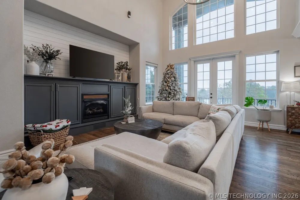2973 Lakeside Circle Atoka, OK 74525