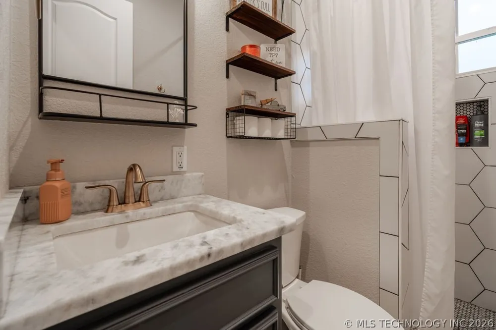 2973 Lakeside Circle Atoka, OK 74525