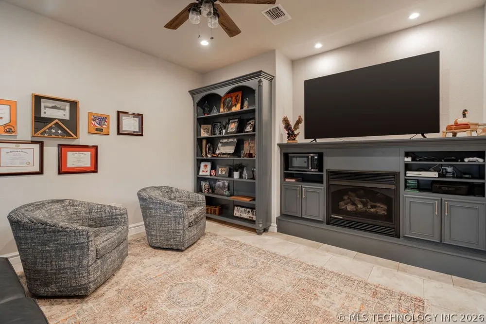2973 Lakeside Circle Atoka, OK 74525