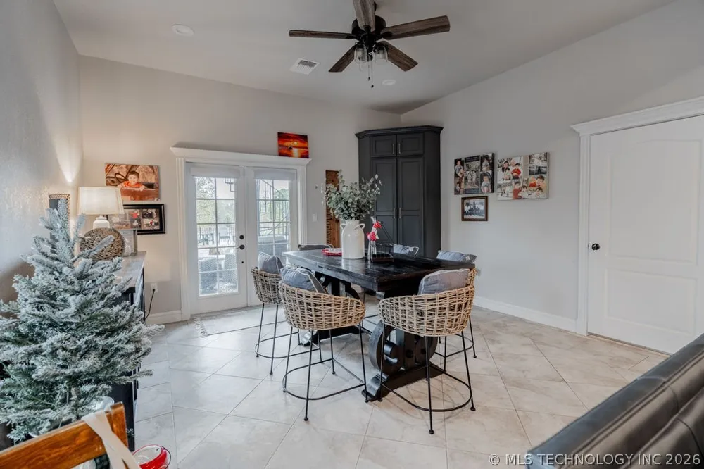 2973 Lakeside Circle Atoka, OK 74525
