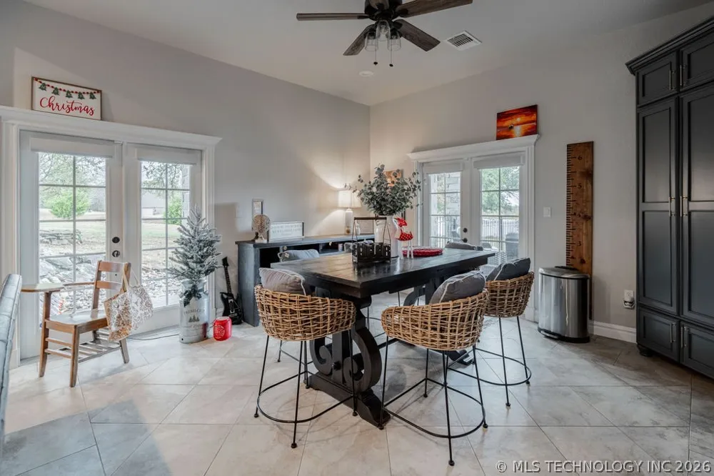 2973 Lakeside Circle Atoka, OK 74525