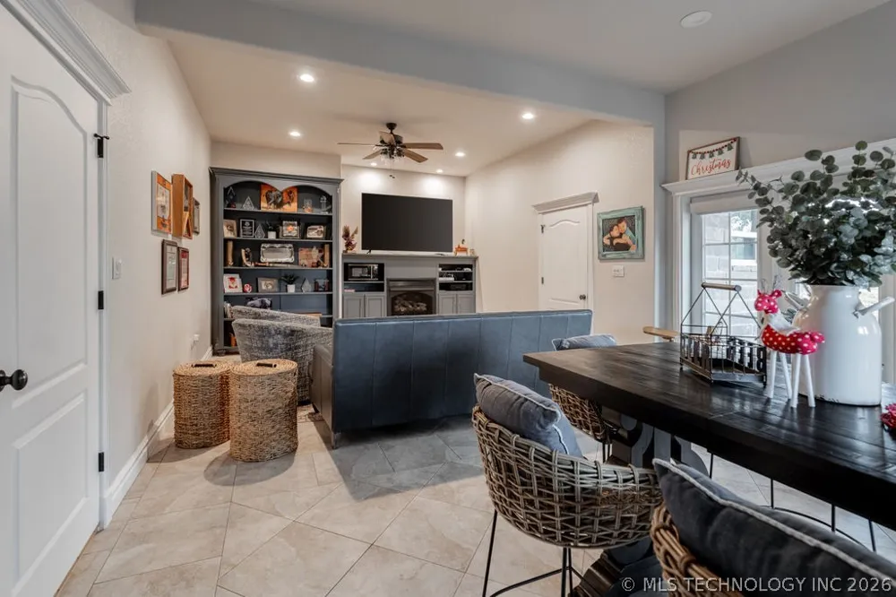 2973 Lakeside Circle Atoka, OK 74525