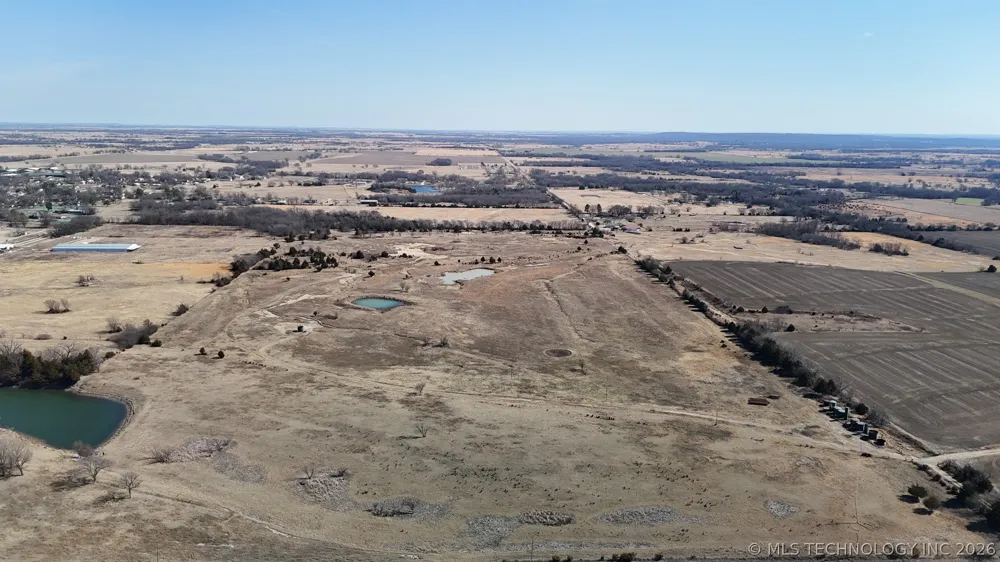 S 280 ROAD Morris, OK 74445
