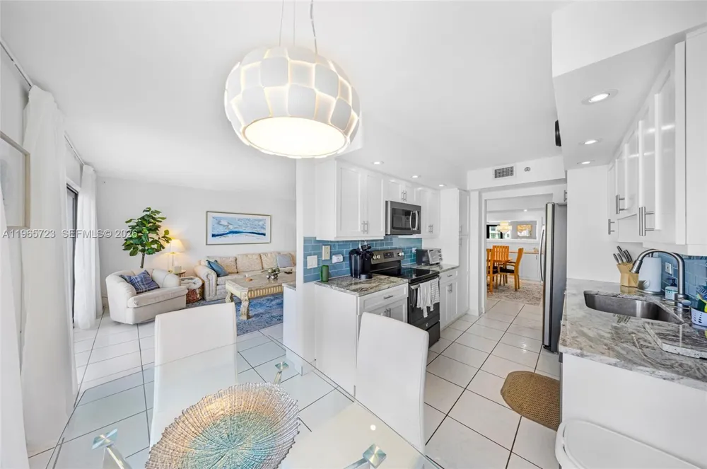 1201 S Ocean Dr #1903S Hollywood, FL 33019