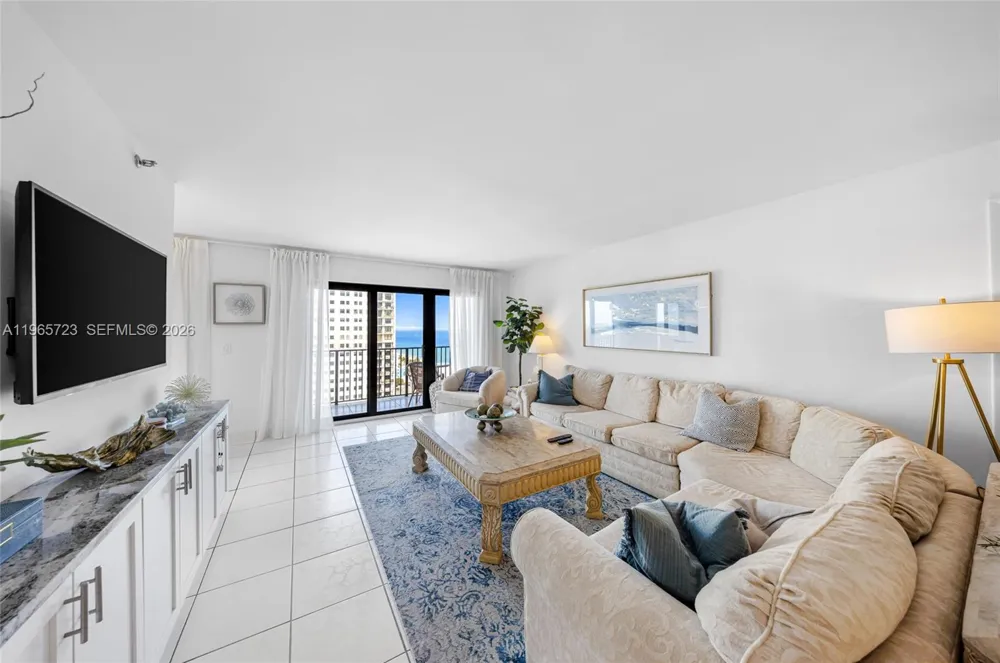 1201 S Ocean Dr #1903S Hollywood, FL 33019