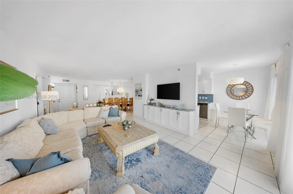 1201 S Ocean Dr #1903S Hollywood, FL 33019