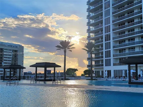 1800 S Ocean Dr #2406