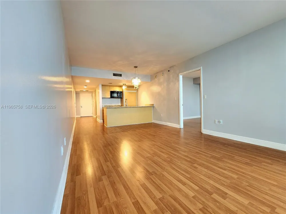 1800 S Ocean Dr #2406 Hallandale Beach, FL 33009