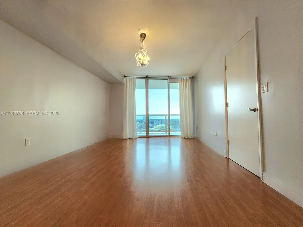 1800 S Ocean Dr #2406 Hallandale Beach, FL 33009