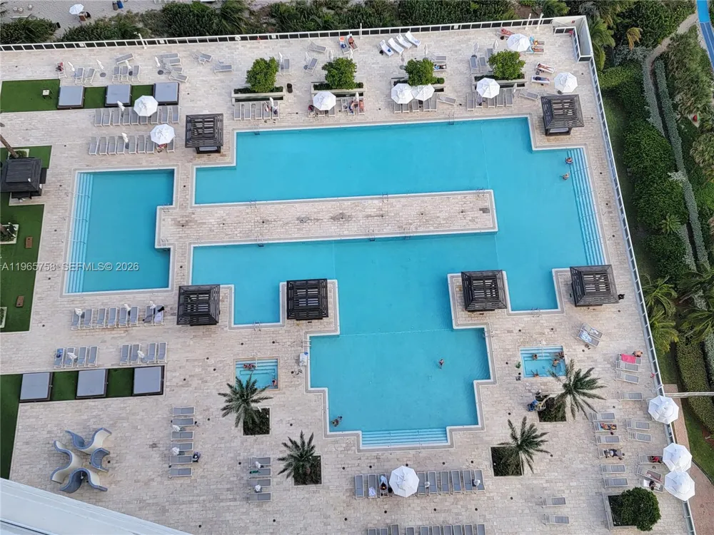 1800 S Ocean Dr #2406 Hallandale Beach, FL 33009