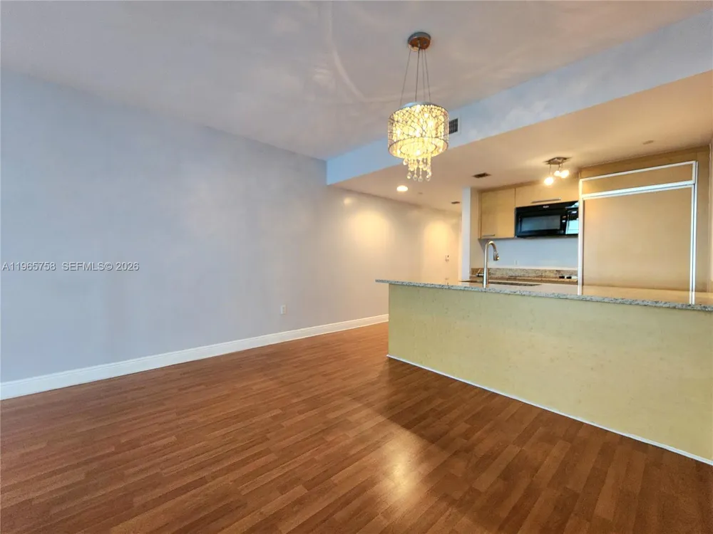 1800 S Ocean Dr #2406 Hallandale Beach, FL 33009
