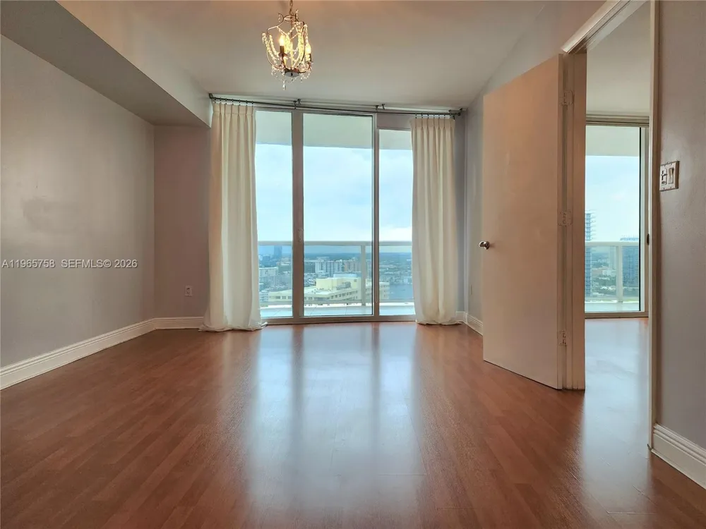 1800 S Ocean Dr #2406 Hallandale Beach, FL 33009