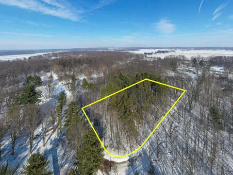 22160 Country Trace