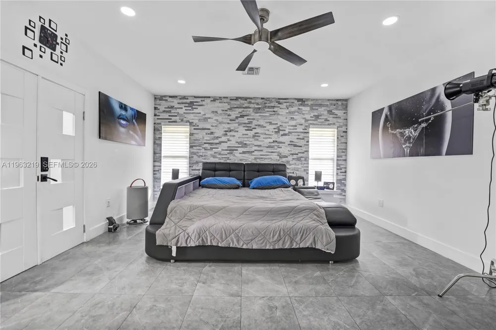 14651 SW 16th St Davie, FL 33325