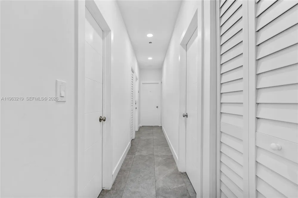 14651 SW 16th St Davie, FL 33325