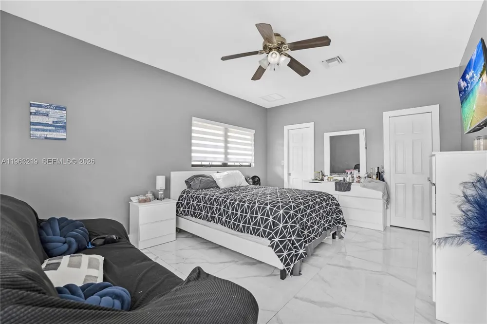 14651 SW 16th St Davie, FL 33325