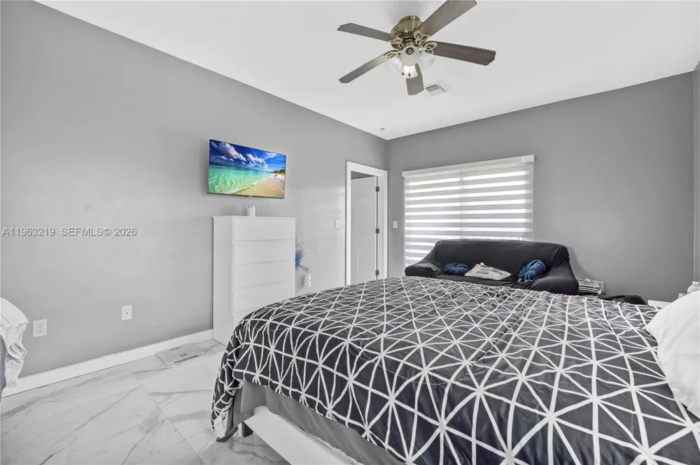14651 SW 16th St Davie, FL 33325