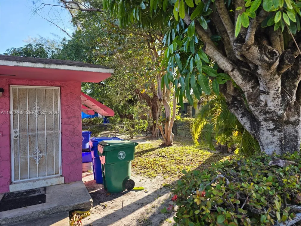 5132 NW 14th Ave Miami, FL 33142