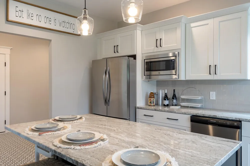 2637 Piers End Lane Kalamazoo, MI 49009