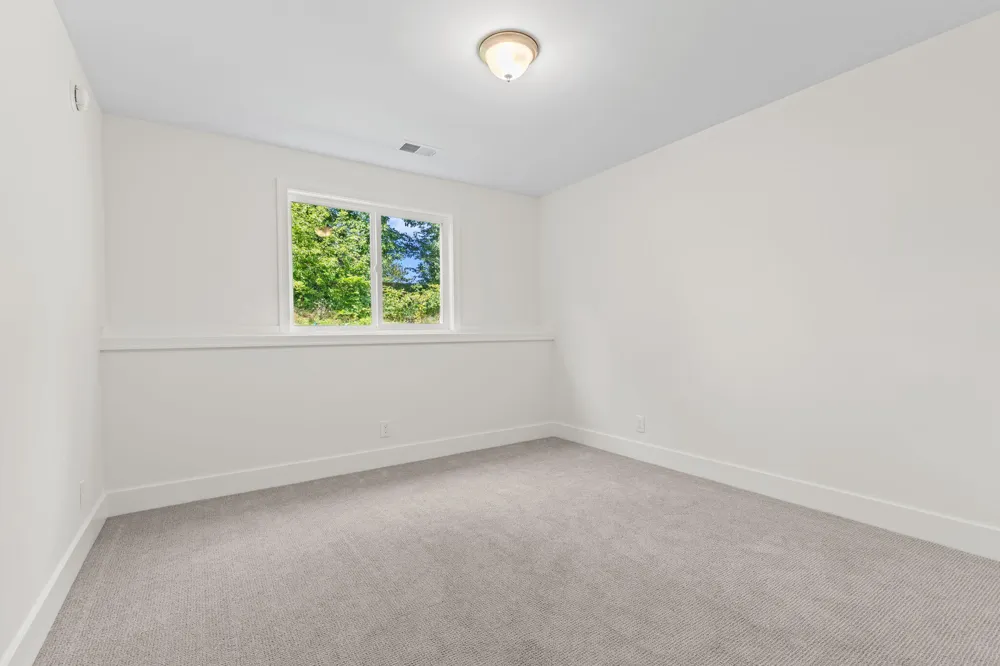 10711 Greyhound Avenue Allendale, MI 49401