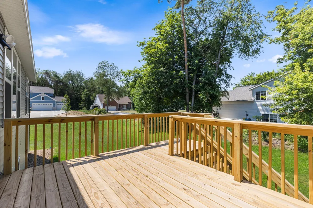 10711 Greyhound Avenue Allendale, MI 49401