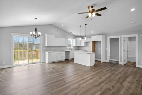 5229 Lilac Lane