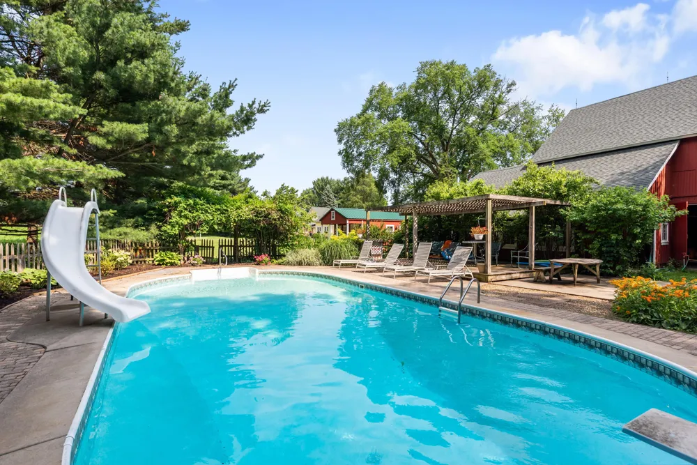 6475 Olive Branch Road Galien, MI 49113