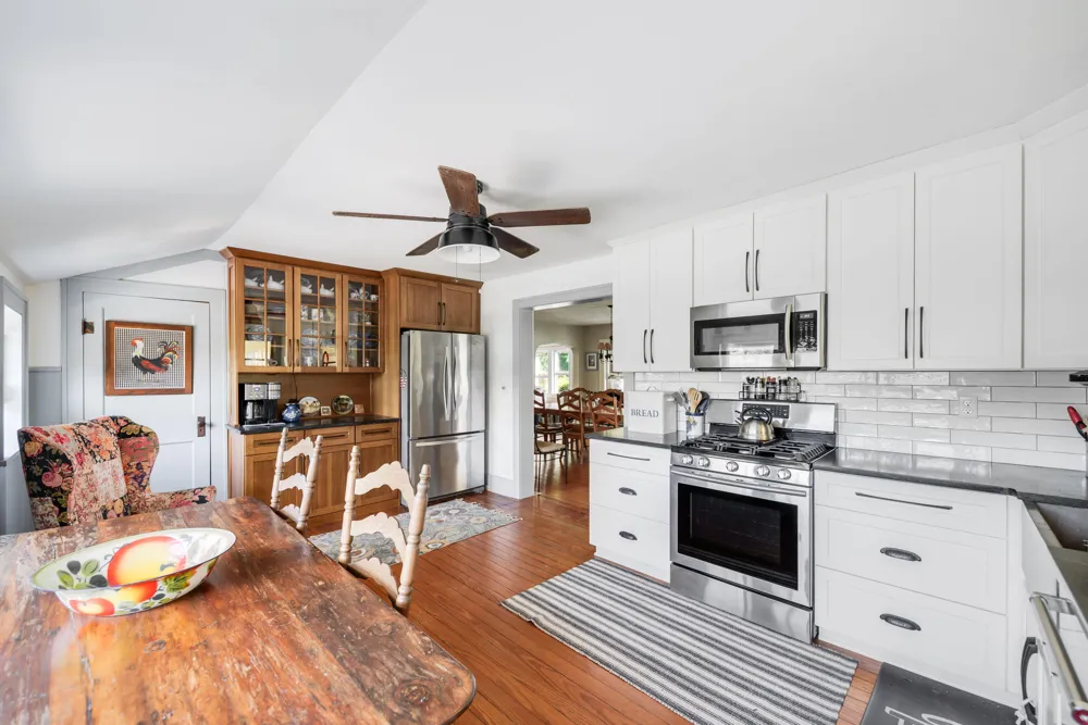 6475 Olive Branch Road Galien, MI 49113