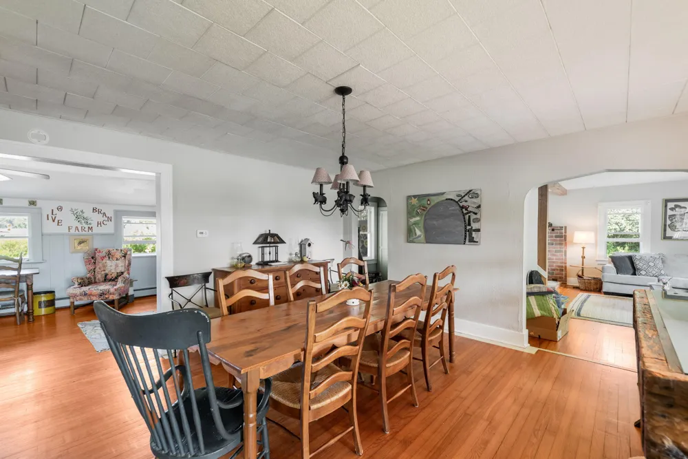 6475 Olive Branch Road Galien, MI 49113