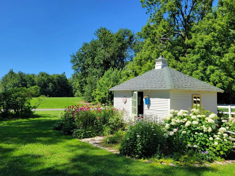 6475 Olive Branch Road Galien, MI 49113