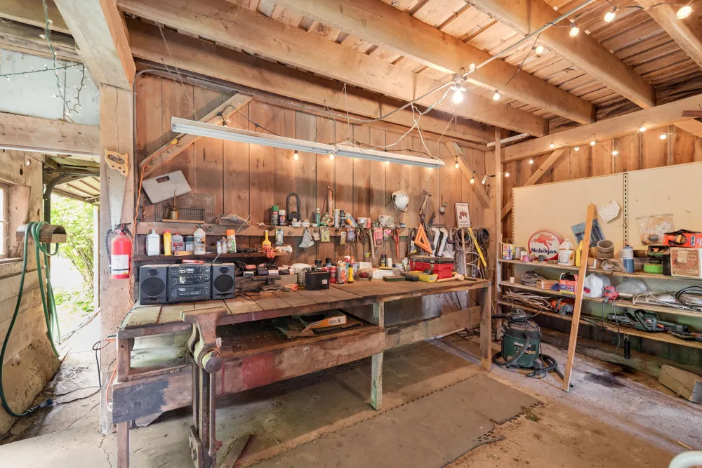 6475 Olive Branch Road Galien, MI 49113