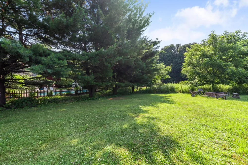 6475 Olive Branch Road Galien, MI 49113