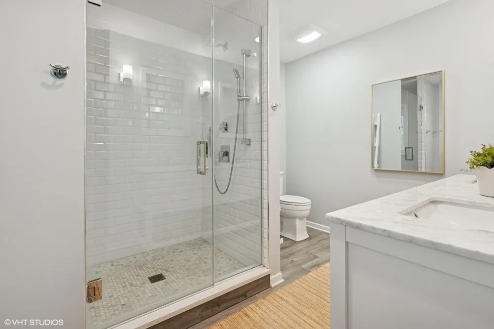 6490 E Chikaming Sawyer, MI 49125