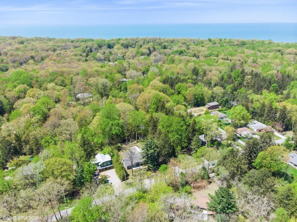 6490 E Chikaming Sawyer, MI 49125