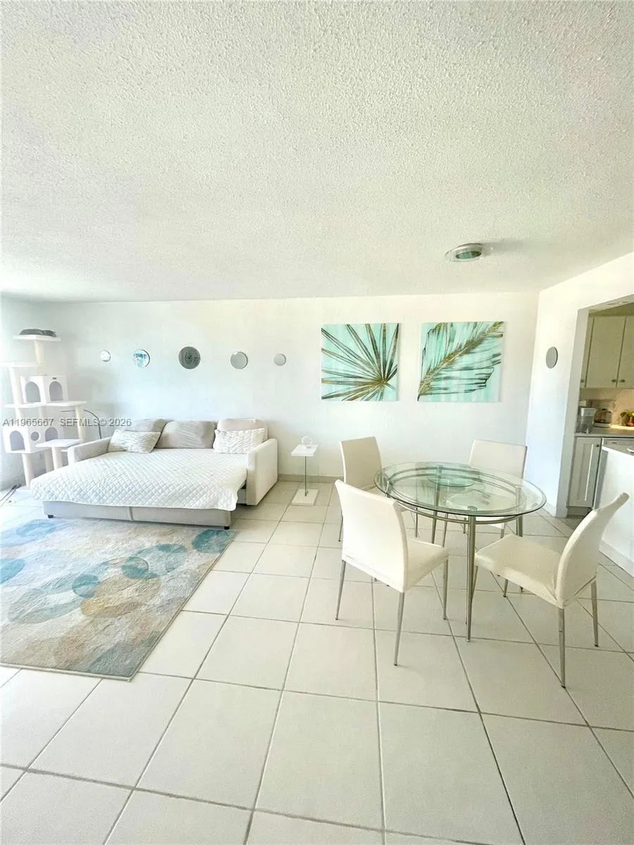 1817 S Ocean Dr #219 Hallandale Beach, FL 33009