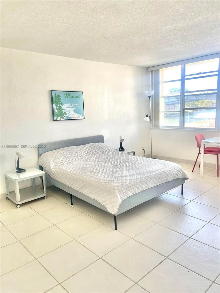 1817 S Ocean Dr #219 Hallandale Beach, FL 33009