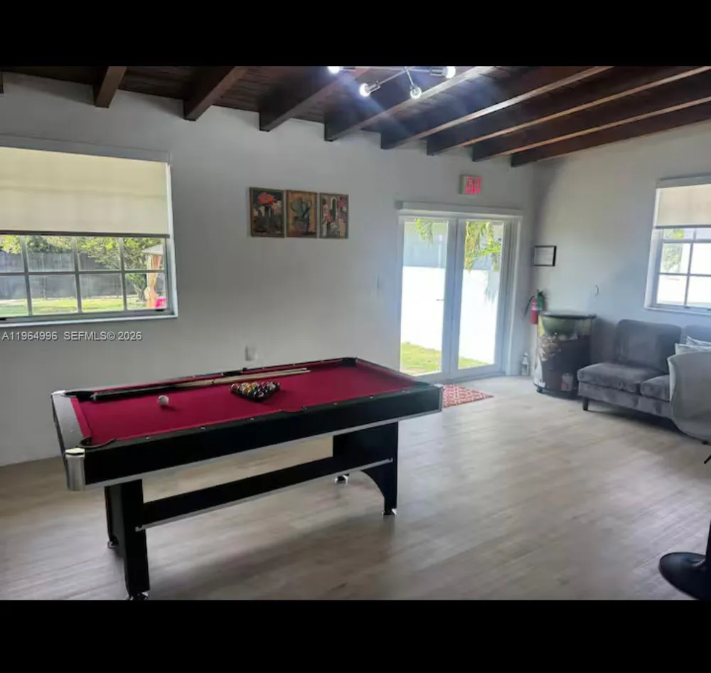 508 De Leon Dr Miami Springs, FL 33166