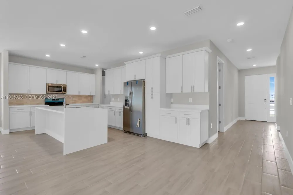 1811 MISSOURI Palm Bay, FL 32907