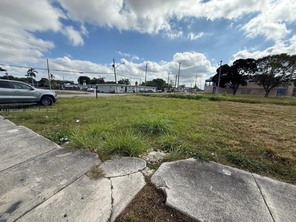 402 SW 6th St Homestead, FL 33030