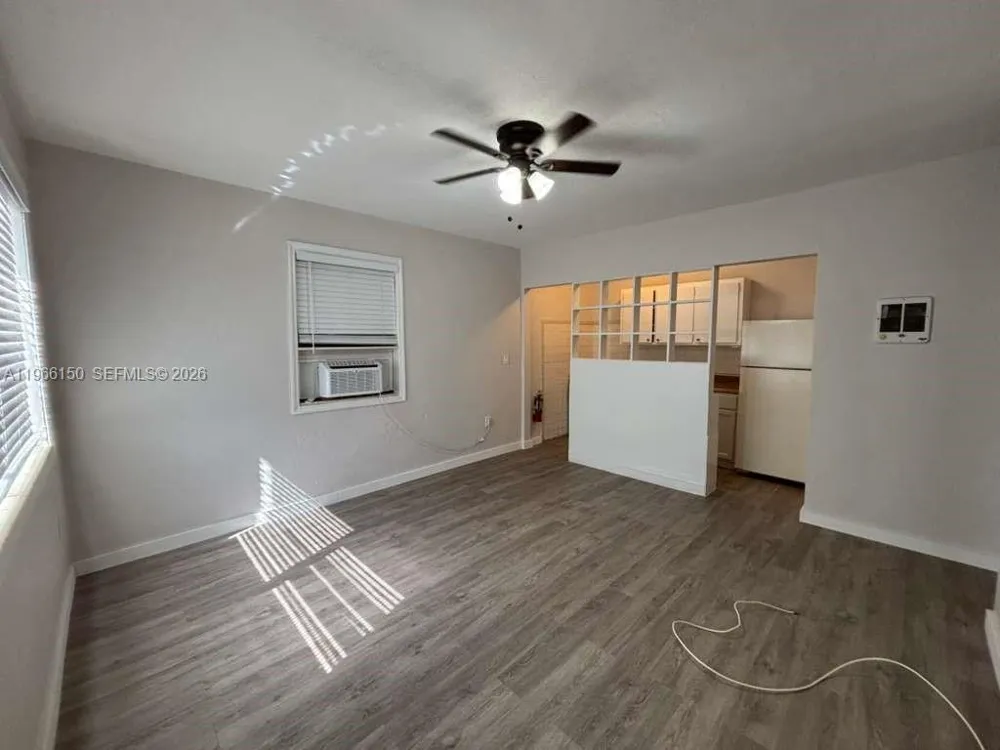 301 Sharar Ave #4 Opa-Locka, FL 33054