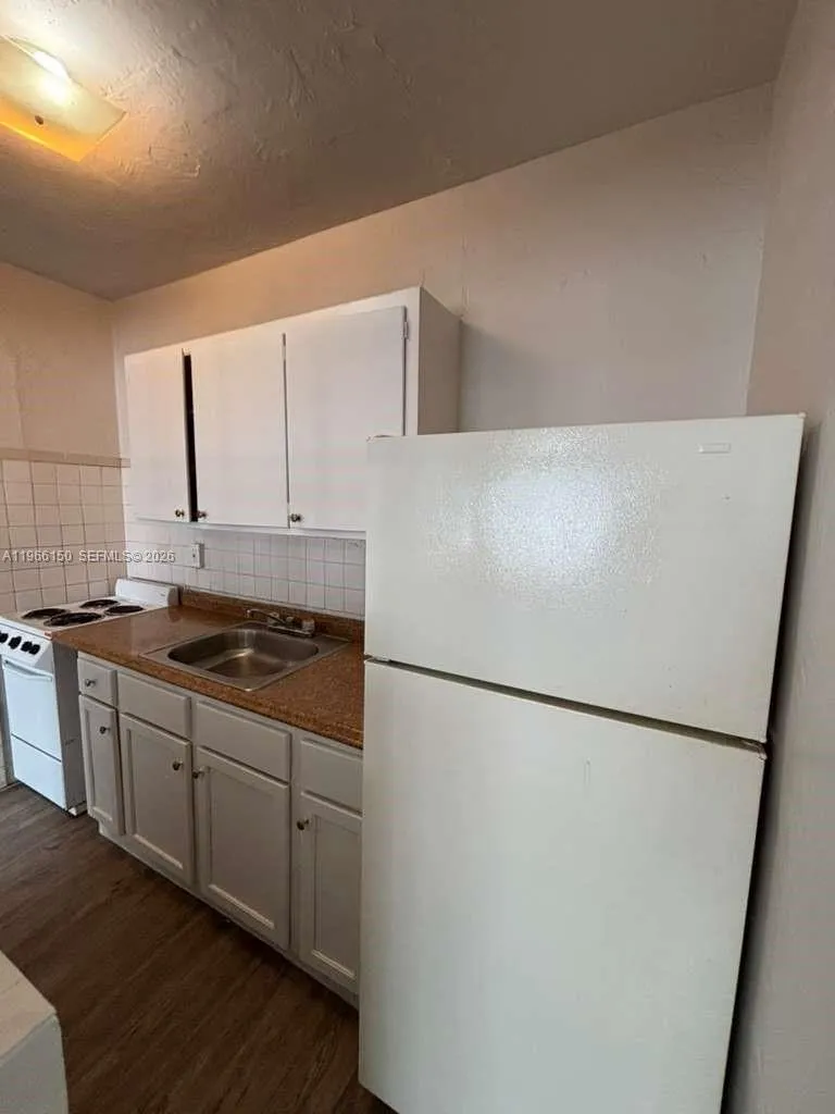 301 Sharar Ave #4 Opa-Locka, FL 33054