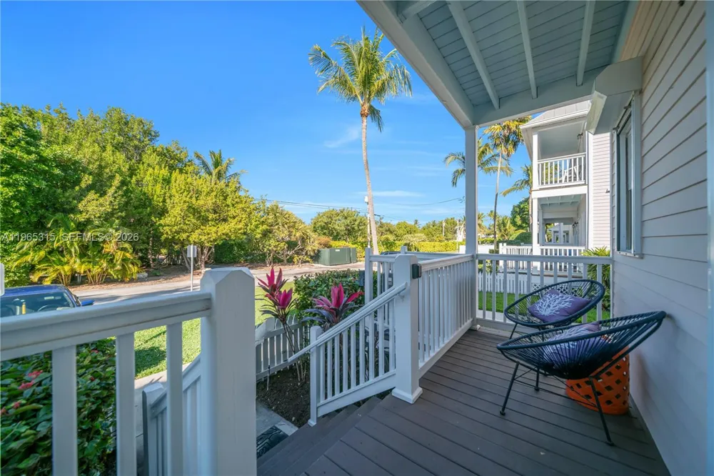 7026 Harbor Village Dr Duck, FL 33050