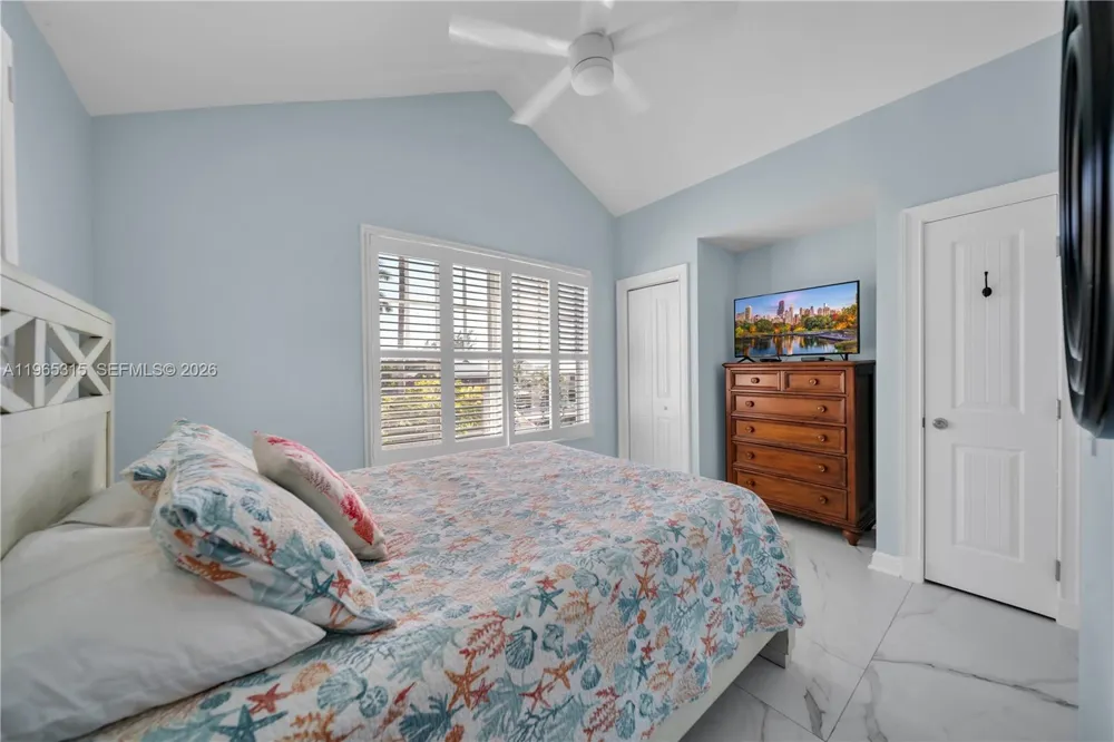 7026 Harbor Village Dr Duck, FL 33050