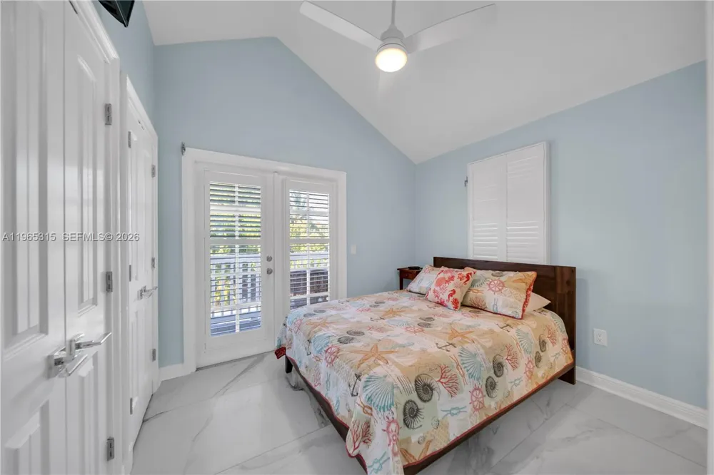 7026 Harbor Village Dr Duck, FL 33050
