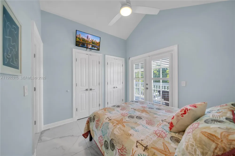 7026 Harbor Village Dr Duck, FL 33050