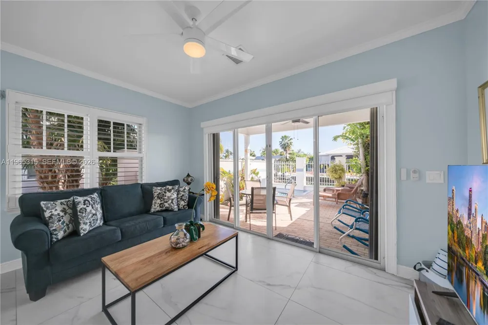 7026 Harbor Village Dr Duck, FL 33050