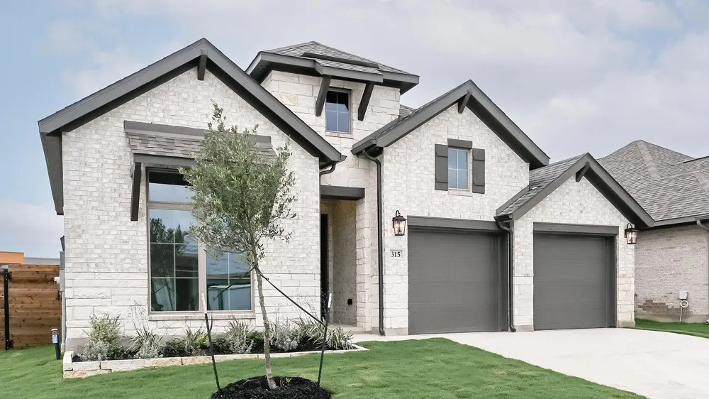 315 Foxfire Cove Lockhart, TX 78644
