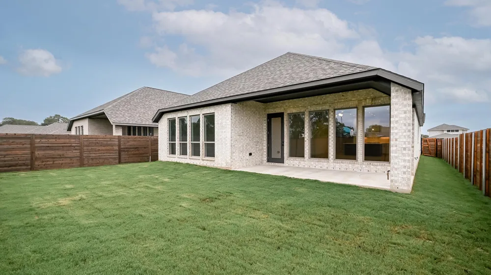 315 Foxfire Cove Lockhart, TX 78644