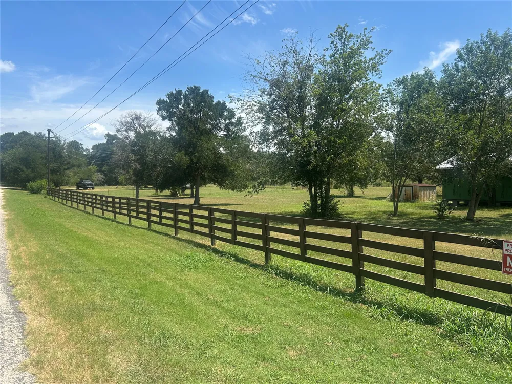 2175 Old Highway 20 Highway McDade, TX 78650