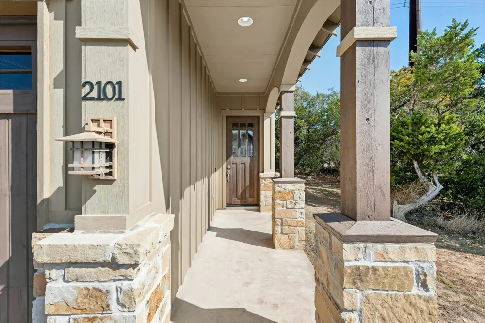 4301 Mansfield Dam Road #2101 Austin, TX 78734